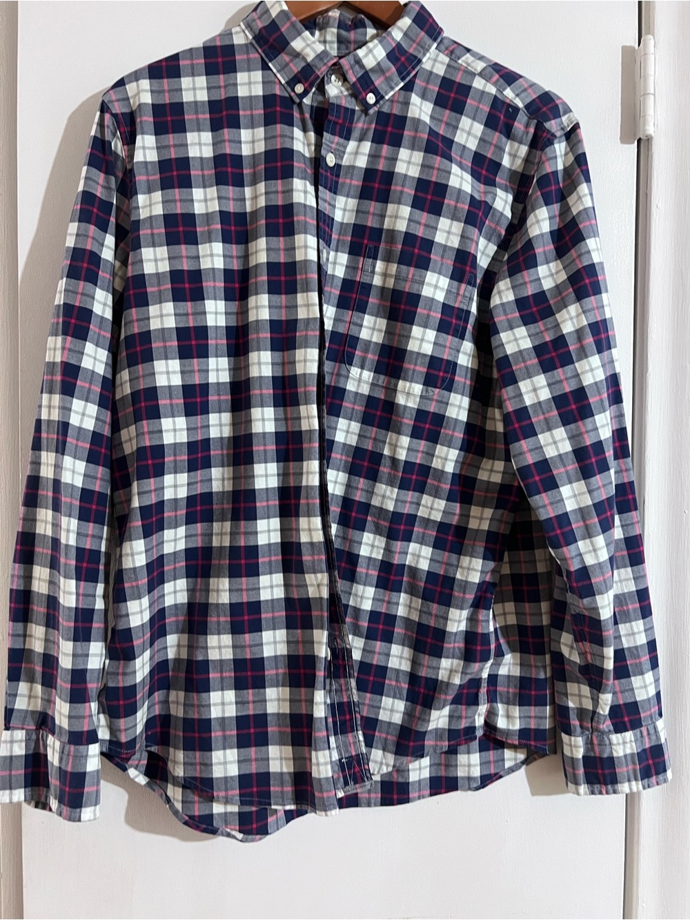 Vineyard Vines Men's Slim Fit Button-Down Shirt in Navy, Pink & White Plaid